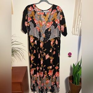 Vintage Floral Button-Down Maxi Dress